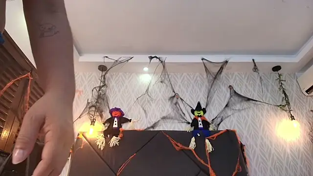 sandy rivas online show from October 22, 2025, 12:04 pm