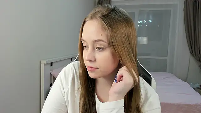 endlesssoffi online show from December 27, 2024, 2:25 am