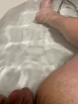 Hugo76578 online show from March 6, 2026, 10:16 pm