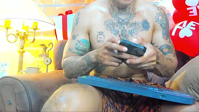 Dylanstonne online show from February 9, 2025, 1:14 pm