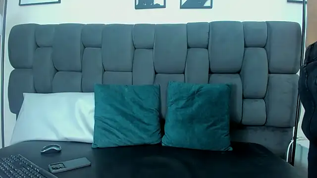 Yef Thin online show from March 18, 2025, 11:55 am