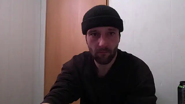 Snapshot of serjdj90 chatting on March 1, 2026, 8:58 am serjdj90 online show from March 1, 2026, 8:58 am