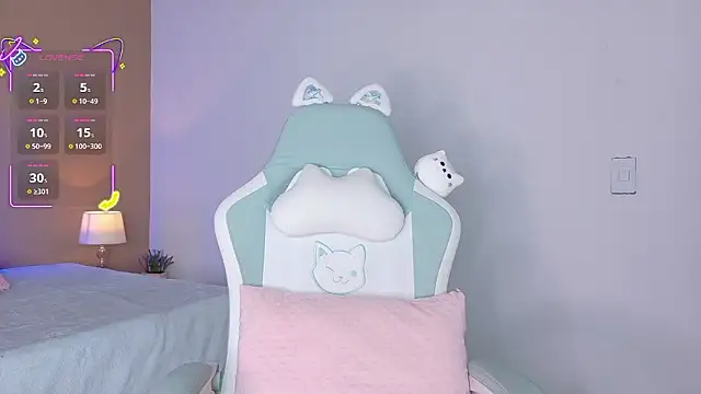 Snapshot of ahvi_ebony chatting on January 17, 2026, 12:42 pm ahvi ebony online show from January 17, 2026, 12:42 pm