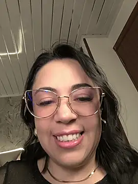 Bella fournier online show from April 7, 2026, 12:23 am