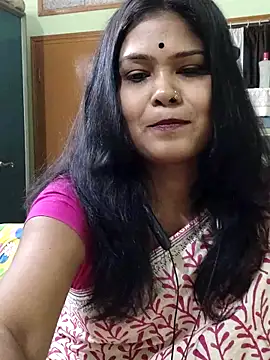 yoursweety09 online show from October 31, 2025, 8:00 am