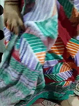 yoursweety09 online show from October 16, 2025, 2:20 am