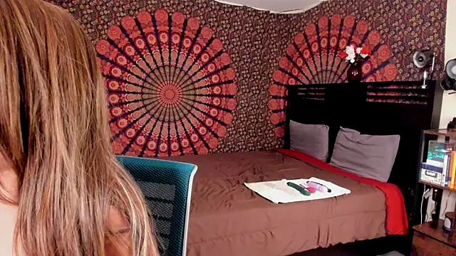 NinaRiveraXO online show from December 7, 2024, 12:46 am