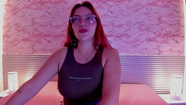 Vioolletta online show from March 11, 2025, 7:03 pm