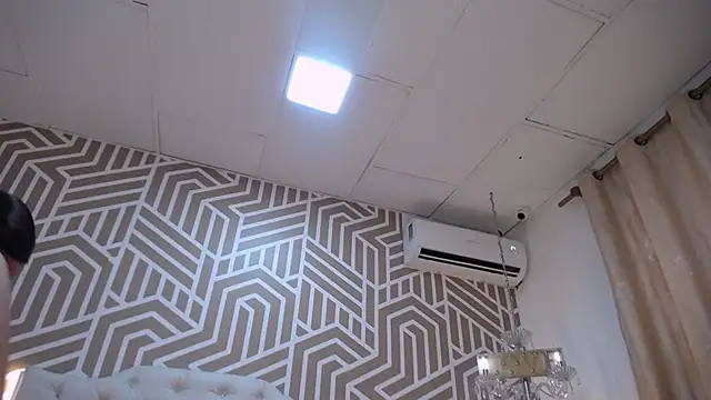 SashaDurante online show from September 11, 2025, 12:05 pm