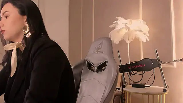 Snapshot of Alisia_Mars chatting on March 9, 2025, 5:44 am Alisia Mars online show from March 9, 2025, 5:44 am