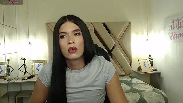 VanessaArdila  online show from March 1, 2025, 1:32 am