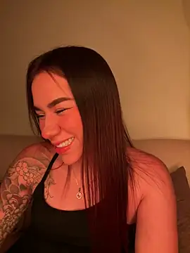 Im Valen Cute online show from May 23, 2026, 3:27 am