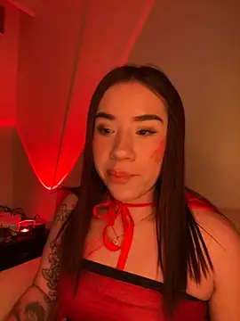 Snapshot of Im_Valen_Cute chatting on November 1, 2025, 4:30 am Im Valen Cute online show from November 1, 2025, 4:30 am