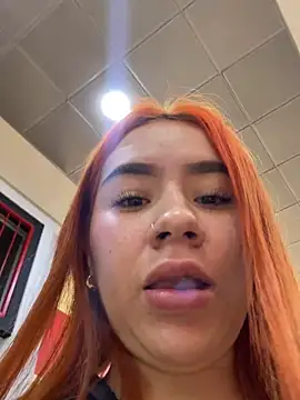 Snapshot of Im_Valen_Cute chatting on February 25, 2025, 10:09 pm Im Valen Cute online show from February 25, 2025, 10:09 pm