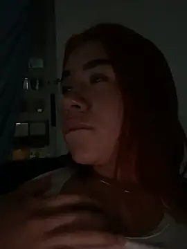 Snapshot of Im_Valen_Cute chatting on February 26, 2025, 2:30 am Im Valen Cute online show from February 26, 2025, 2:30 am