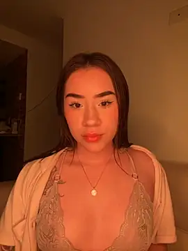 Snapshot of Im_Valen_Cute chatting on September 28, 2025, 5:58 am Im Valen Cute online show from September 28, 2025, 5:58 am