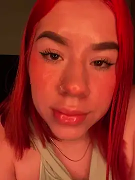 Snapshot of Im_Valen_Cute chatting on March 9, 2025, 12:31 am Im Valen Cute online show from March 9, 2025, 12:31 am