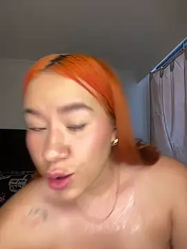 Snapshot of Im_Valen_Cute chatting on March 6, 2025, 8:27 pm Im Valen Cute online show from March 6, 2025, 8:27 pm