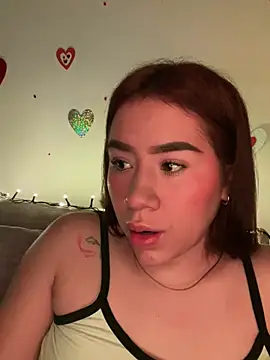 Snapshot of Im_Valen_Cute chatting on March 16, 2025, 11:37 pm Im Valen Cute online show from March 16, 2025, 11:37 pm