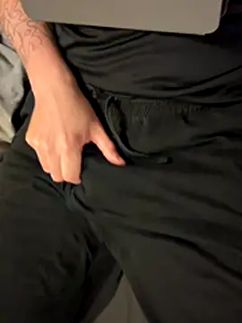 Dan8736 online show from November 24, 2025, 7:14 pm