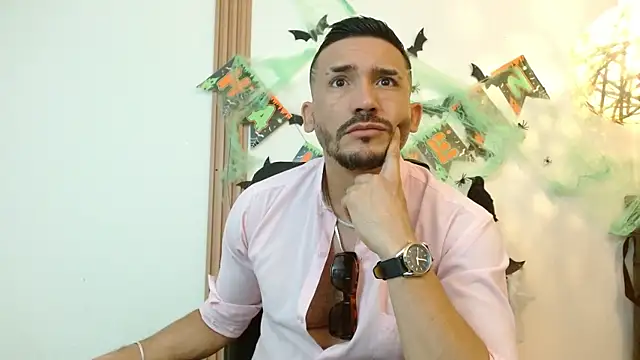 Reiko 85  online show from October 22, 2025, 2:38 pm