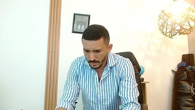 Reiko 85  online show from September 27, 2025, 7:31 pm