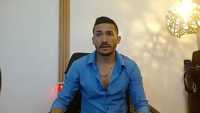 Reiko 85  online show from November 10, 2025, 2:44 pm