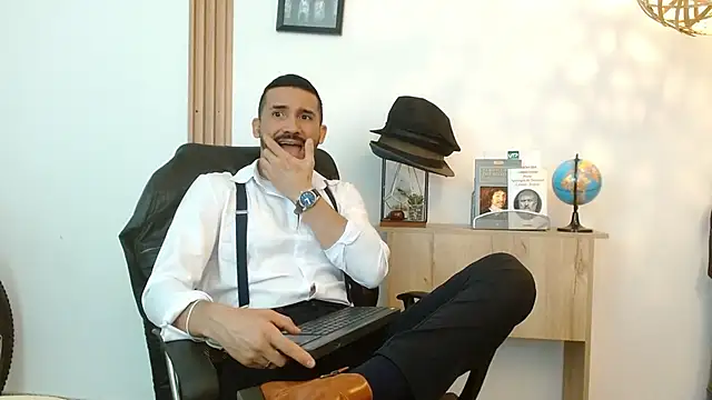 Reiko 85  online show from September 29, 2025, 5:51 pm