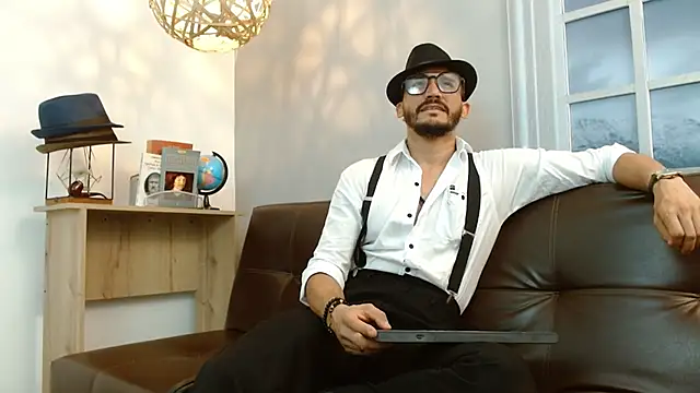 Reiko 85  online show from March 19, 2025, 7:49 pm