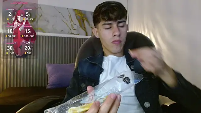 Dyla n18 online show from September 12, 2025, 10:09 pm