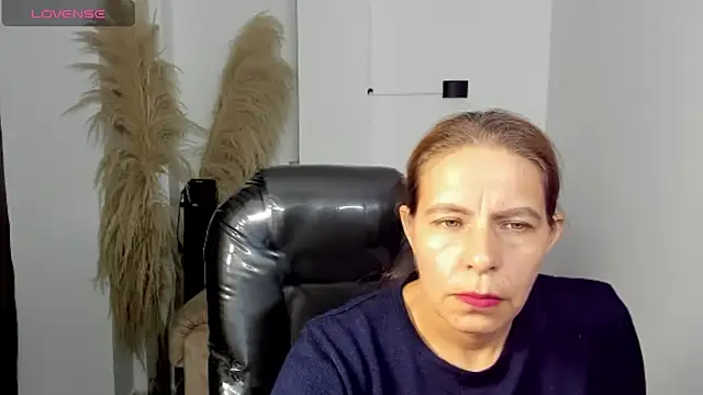 Milf karlye online show from April 9, 2026, 2:02 am