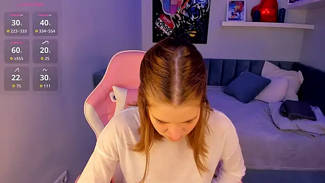 Jennifer Wadee online show from March 12, 2026, 11:31 pm