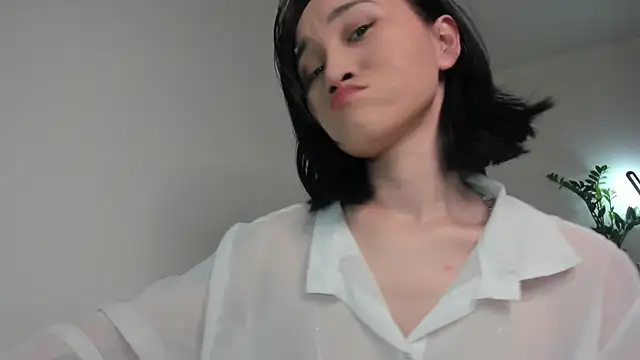 aenie online show from January 14, 2026, 10:52 am