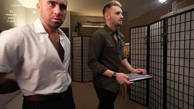 Snapshot of Alex_xxx chatting on October 2, 2025, 3:59 pm Alex xxx online show from October 2, 2025, 3:59 pm