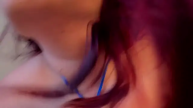 allaasskaa  online show from October 9, 2025, 1:44 pm