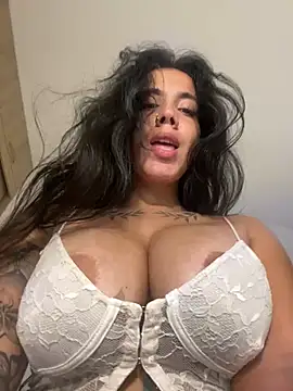 Snapshot of AndyFire69 chatting on February 24, 2025, 6:04 pm AndyFire69 online show from February 24, 2025, 6:04 pm