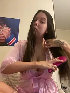 Mandispandis1 online show from April 14, 2026, 8:36 pm