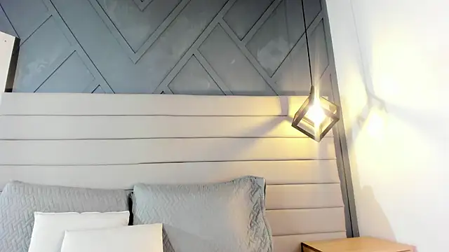 Alahia Baiter online show from March 12, 2025, 3:07 pm