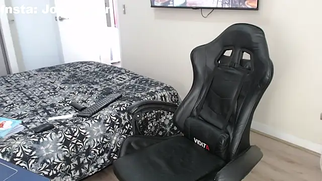 Snapshot of jonhklleyn chatting on November 13, 2025, 6:23 pm jonhklleyn online show from November 13, 2025, 6:23 pm