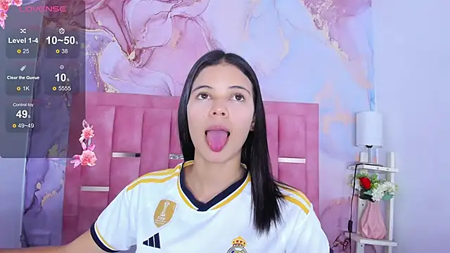 LizzMartin online show from March 1, 2025, 7:37 pm