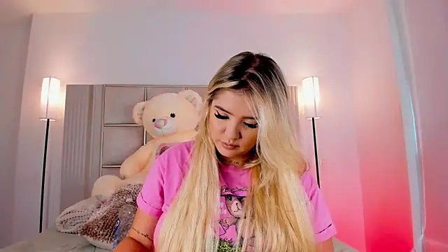 saraamiller  online show from February 27, 2026, 8:41 pm