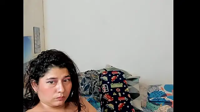 Snapshot of alinabozz1 chatting on May 21, 2026, 1:03 am alinabozz1 online show from May 21, 2026, 1:03 am