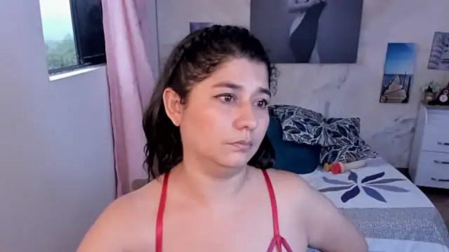 Snapshot of alinabozz1 chatting on April 30, 2026, 10:25 pm alinabozz1 online show from April 30, 2026, 10:25 pm