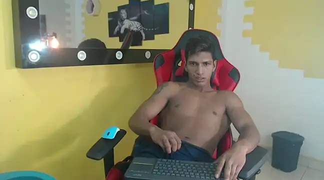 mau elixxx online show from January 15, 2025, 7:48 am