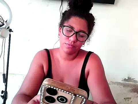 bellacrespalatina online show from March 30, 2026, 7:26 pm