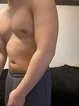 Snapshot of YU-KI00 chatting on February 15, 2026, 10:25 am YU-KI00 online show from February 15, 2026, 10:25 am