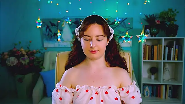 AnnTerry  online show from December 5, 2025, 2:04 pm