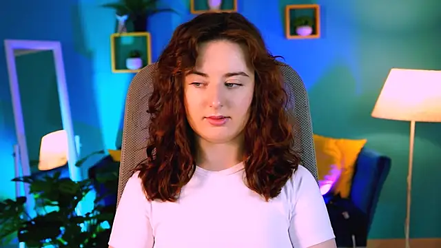 AnnTerry  online show from November 16, 2025, 8:41 am