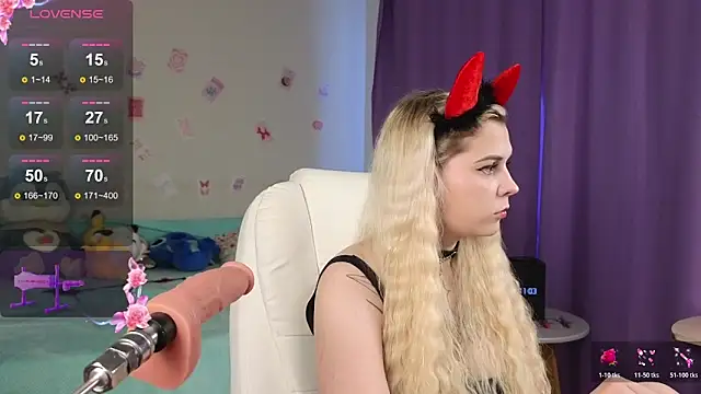 Kate Legend online show from November 15, 2025, 4:05 am