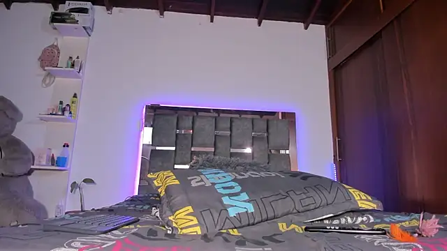 Carol M8 online show from September 19, 2025, 11:36 am